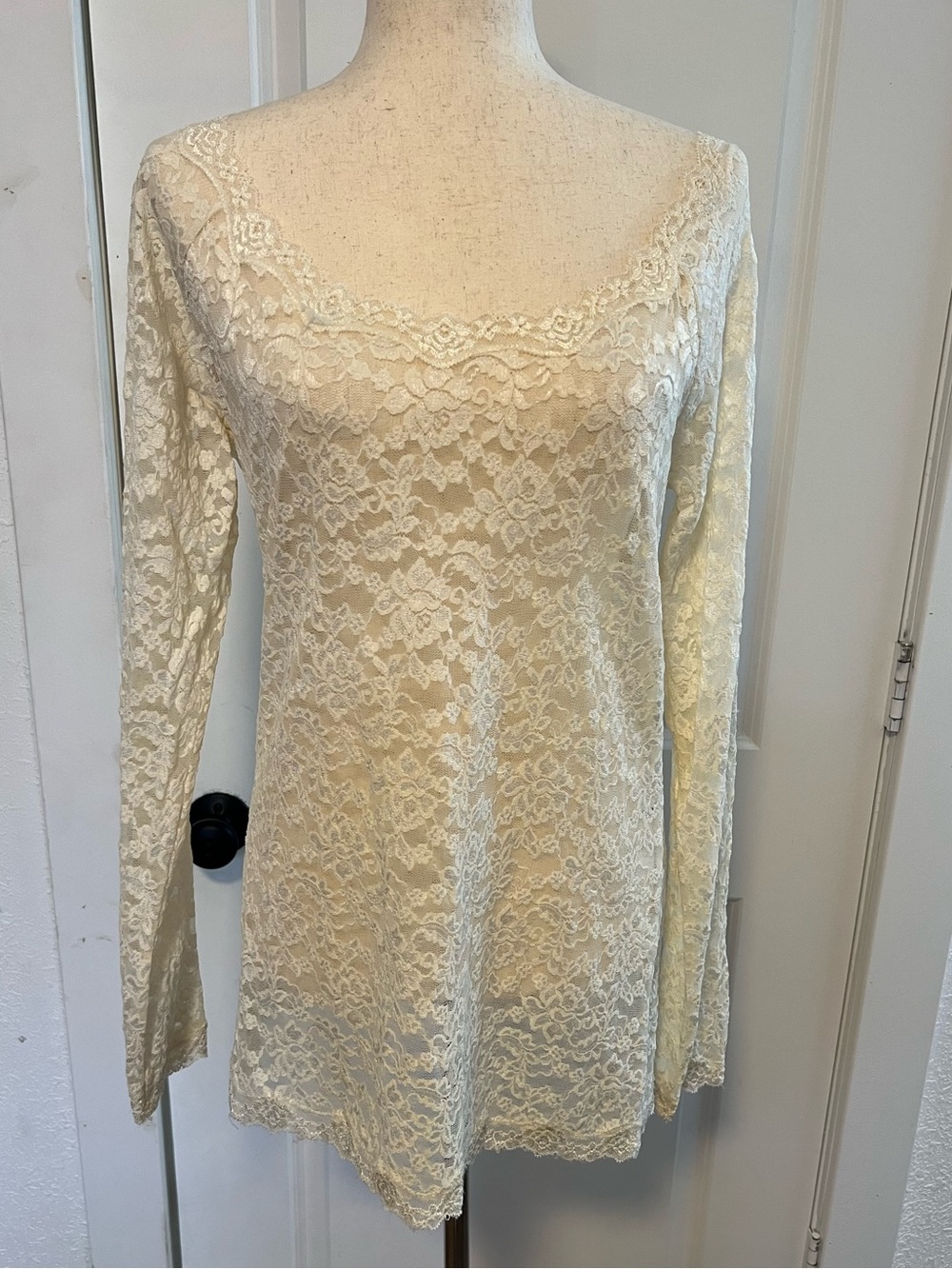 VNTG Y2K Moda International Stretch Lace Sheer Longline Top / Mini Dress